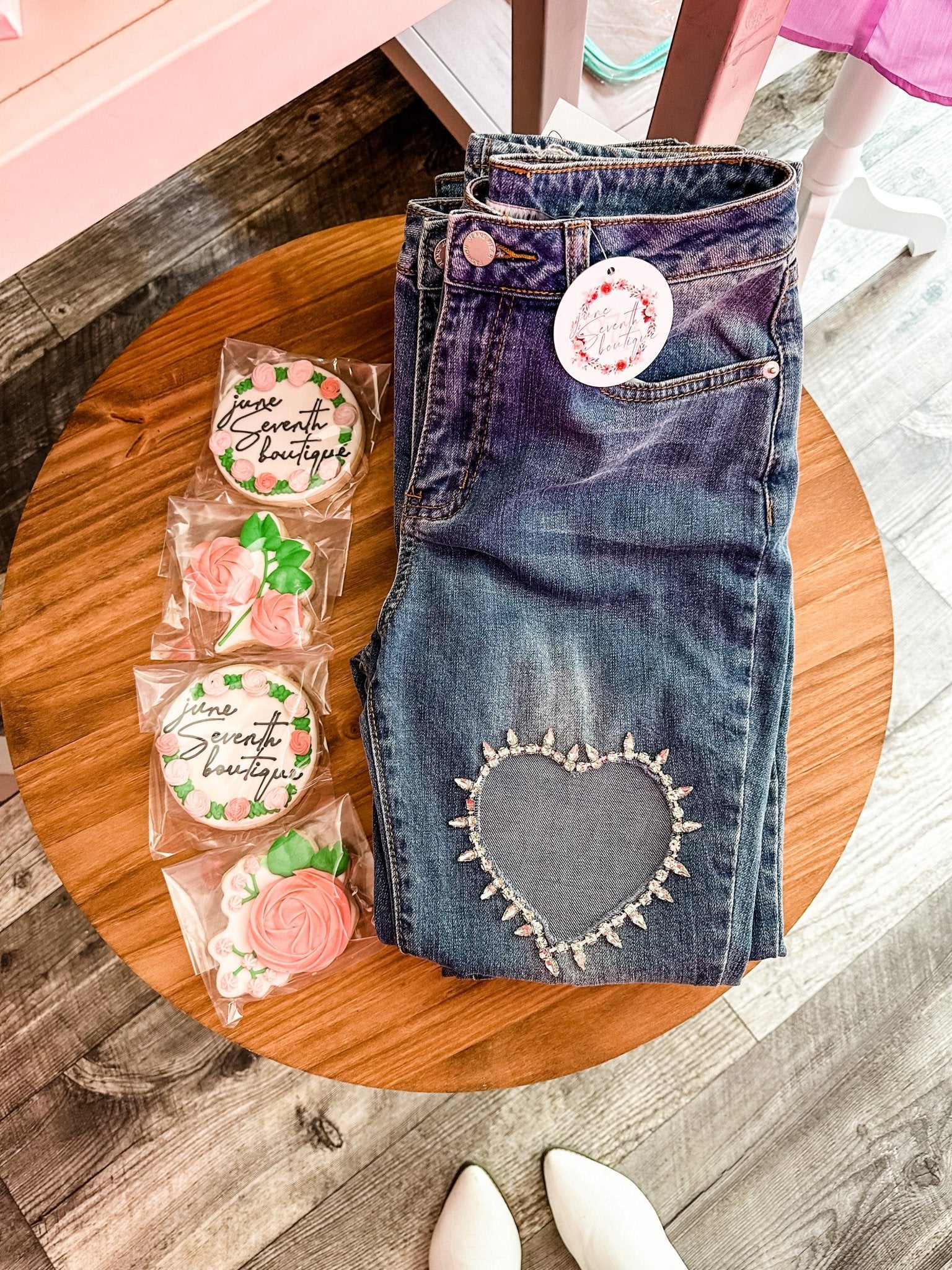 Cut out heart denim jeans – June Seventh Boutique